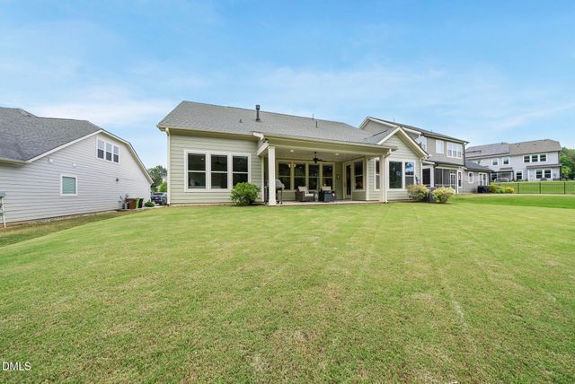 312 Scarlet Tanager Circle, Holly Springs, NC 27540