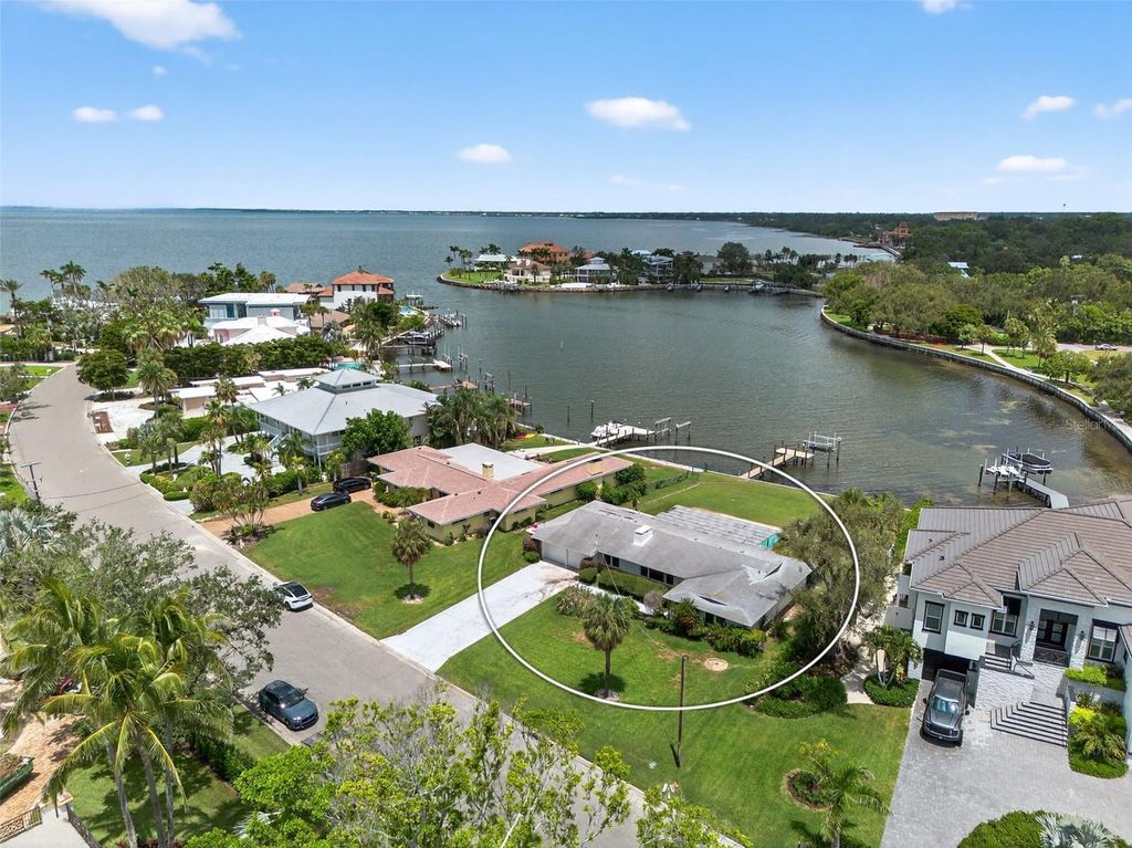 377 S SHORE DRIVE, SARASOTA, FL 34234 — photo 2