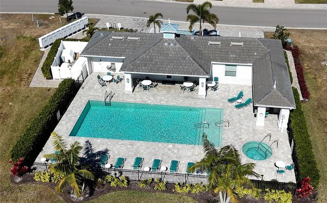 10509 KLEE AVENUE, Bradenton, FL 34212