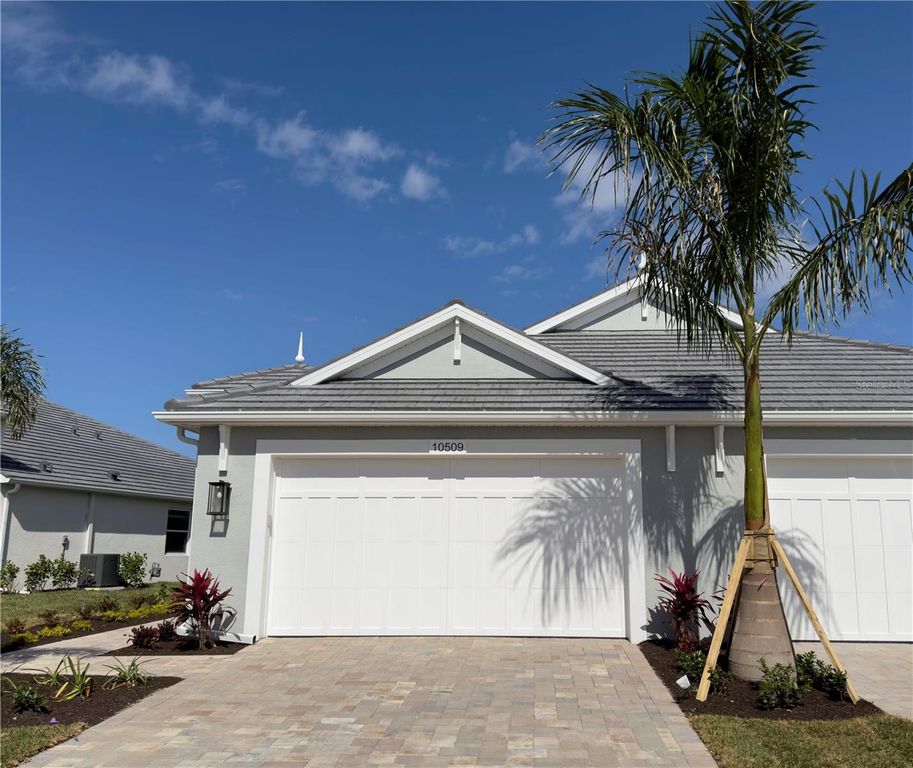 10509 KLEE AVENUE, Bradenton, FL 34212