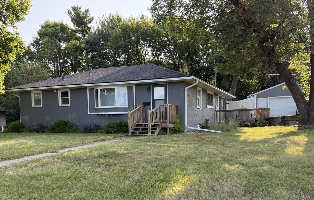 4205 University Avenue NE, Columbia Heights, MN 55421