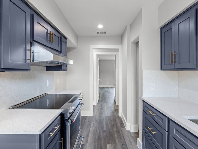 1142 Deerwood Drive, Dallas, TX 75232