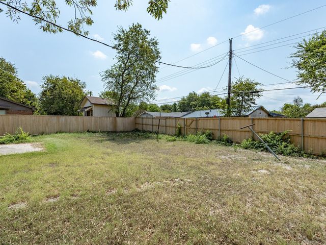 1142 Deerwood Drive, Dallas, TX 75232