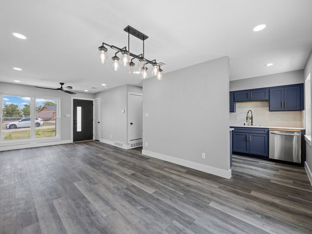 1142 Deerwood Drive, Dallas, TX 75232