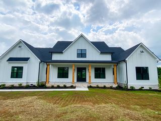 25 Sarah Ct, Columbia, TN 38401