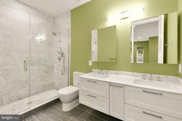 514 4th St SE Apt 100, Washington, DC 20003
