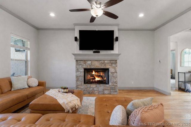 13019 S 5th Place, Jenks, OK 74037