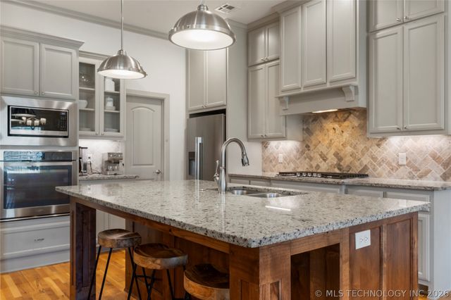 13019 S 5th Place, Jenks, OK 74037