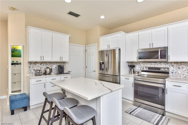 15591 Marcello CIR 143, Naples, FL 34110