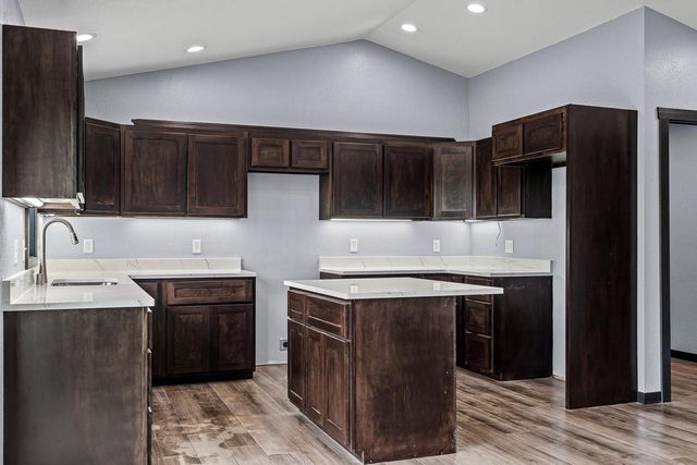 1212 Leo DRIVE, Holmen, WI 54636