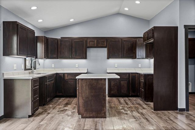 1212 Leo DRIVE, Holmen, WI 54636