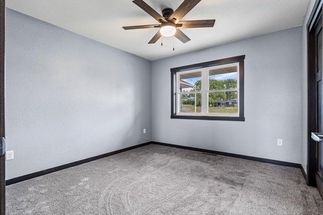 1212 Leo DRIVE, Holmen, WI 54636