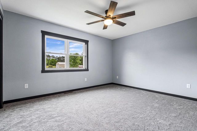 1212 Leo DRIVE, Holmen, WI 54636