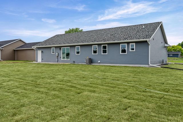 1212 Leo DRIVE, Holmen, WI 54636