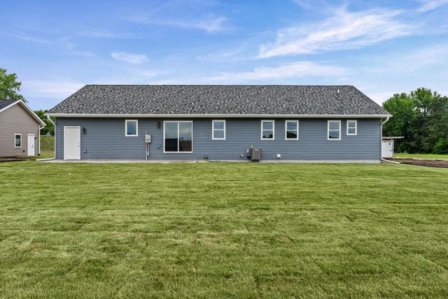 1212 Leo DRIVE, Holmen, WI 54636