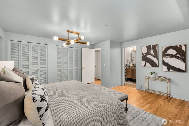 4000 SW Myrtle Street, Seattle, WA 98136