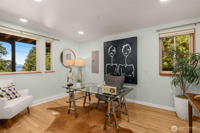 4000 SW Myrtle Street, Seattle, WA 98136