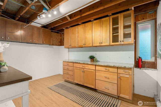 4000 SW Myrtle Street, Seattle, WA 98136