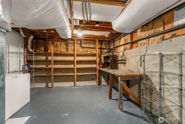 4000 SW Myrtle Street, Seattle, WA 98136