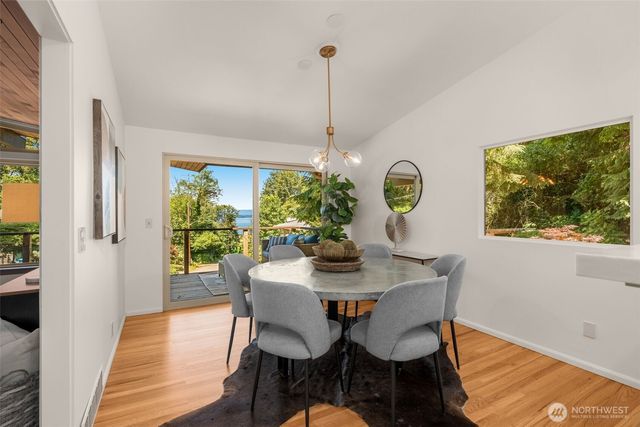 4000 SW Myrtle Street, Seattle, WA 98136