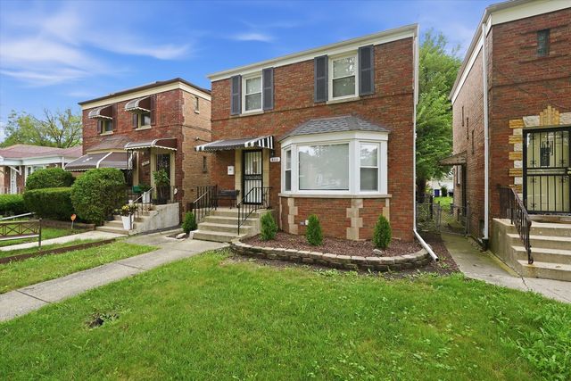 8113 S Campbell Avenue, Chicago, IL 60652