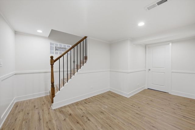 8113 S Campbell Avenue, Chicago, IL 60652