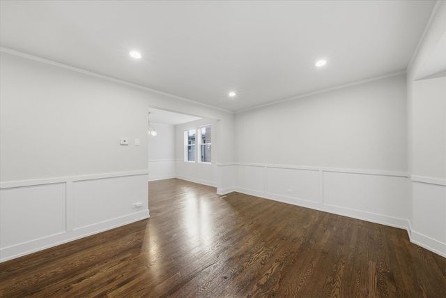 8113 S Campbell Avenue, Chicago, IL 60652