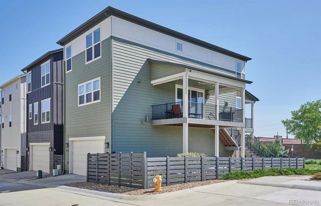 8926 Ramblestone Street, Highlands Ranch, CO 80129