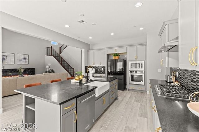 225 Carmel Sky Street, Las Vegas, NV 89138