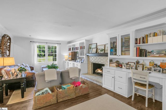 12 Buckingham Road, Greenville, SC 29607