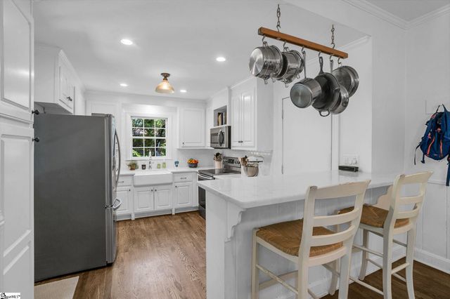 12 Buckingham Road, Greenville, SC 29607