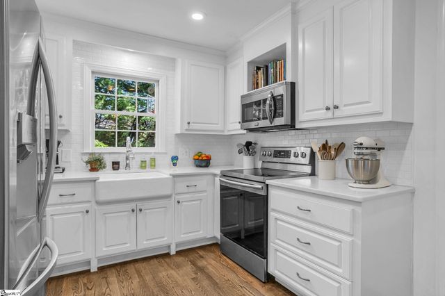 12 Buckingham Road, Greenville, SC 29607