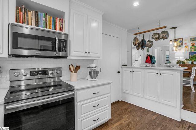 12 Buckingham Road, Greenville, SC 29607