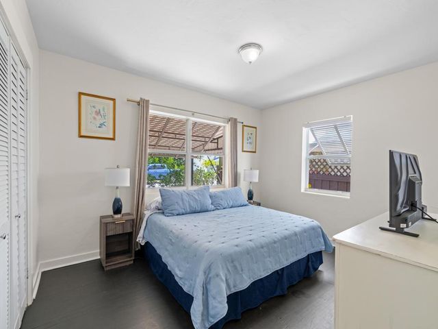 1615 N Lakeside Drive, Lake Worth Beach, FL 33460