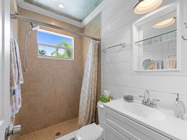 1615 N Lakeside Drive, Lake Worth Beach, FL 33460
