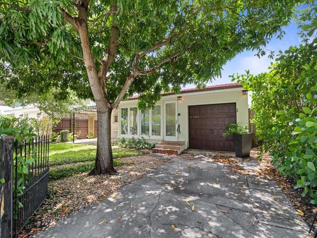 1615 N Lakeside Drive, Lake Worth Beach, FL 33460