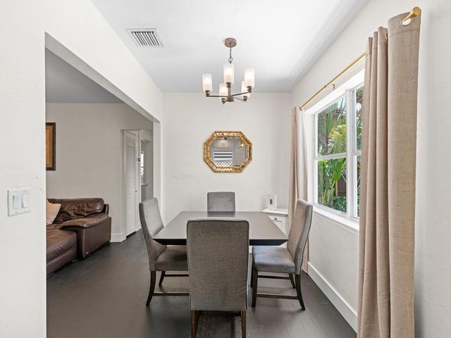 1615 N Lakeside Drive, Lake Worth Beach, FL 33460