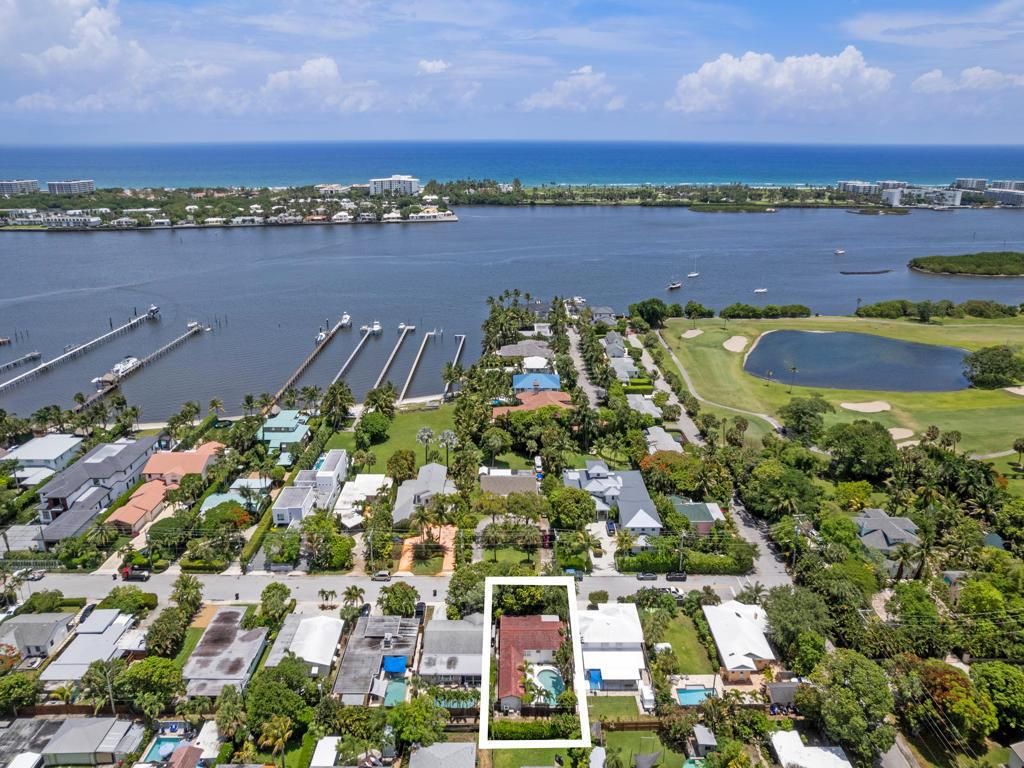 1615 N Lakeside Drive, Lake Worth Beach, FL 33460