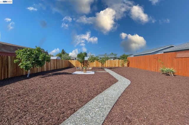 36632 Magnolia St, Newark, CA 94560
