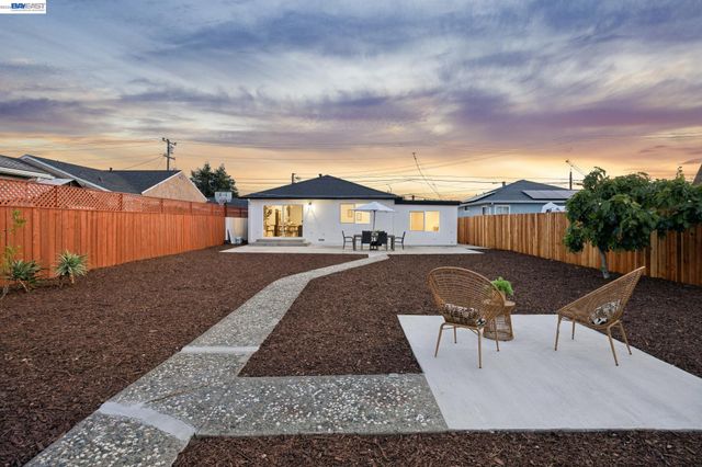 36632 Magnolia St, Newark, CA 94560