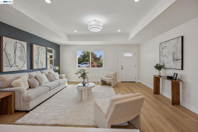 36632 Magnolia St, Newark, CA 94560