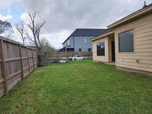 4506 Davenport Street, Houston, TX 77051