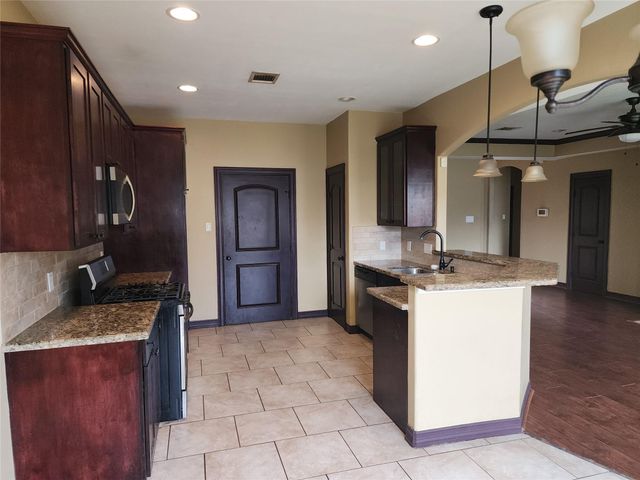 4506 Davenport Street, Houston, TX 77051