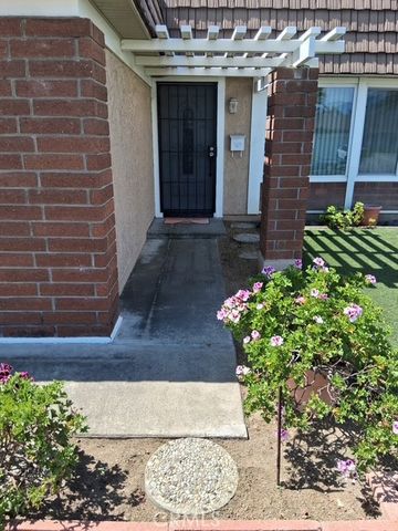 25141 Madeira, Laguna Hills, CA 92653