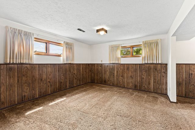 201 15th Street, Dallas Center, IA 50063
