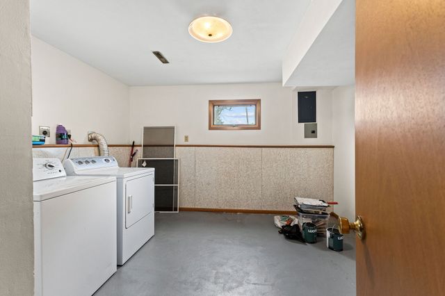 201 15th Street, Dallas Center, IA 50063