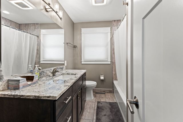 201 15th Street, Dallas Center, IA 50063