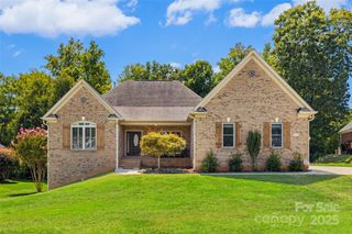 1593 Worthington Crossing, Rock Hill, SC 29732