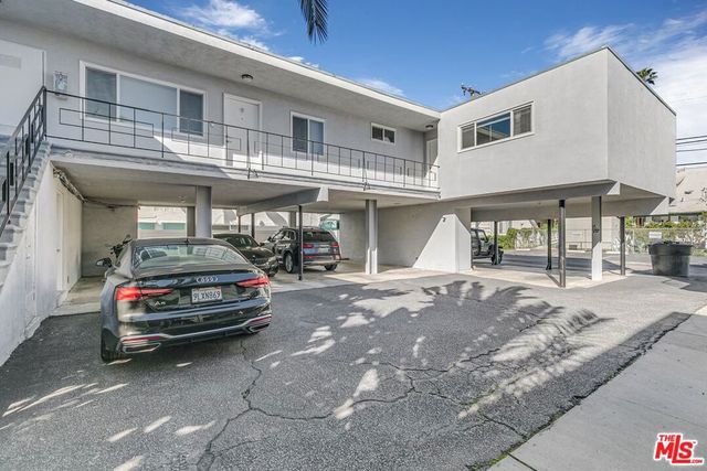 1323 11th Street 10, Santa Monica, CA 90401