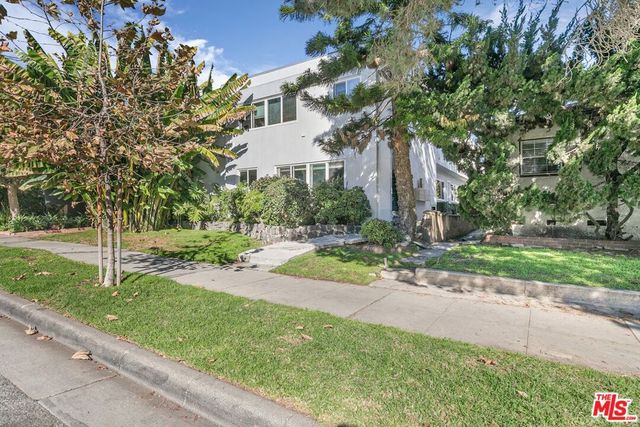 1323 11th Street 10, Santa Monica, CA 90401